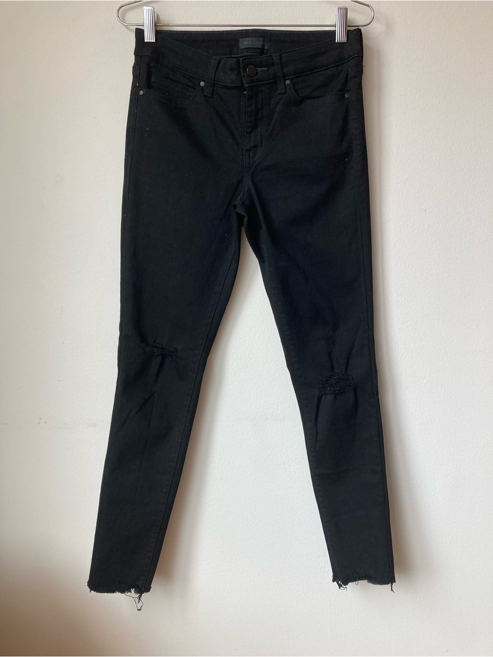 Uniqlo Black Skinny Jeans Mid Rise Ripped Knee Stretch Women 26 Distressed